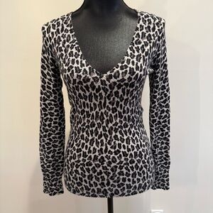 Express Design Studio V-Neck Leopard Print Soft Sweater